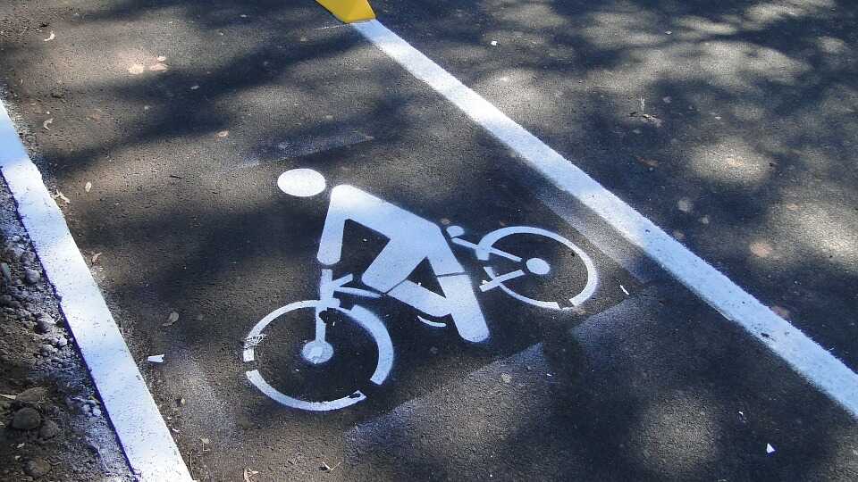 bike-path-173965_960_720